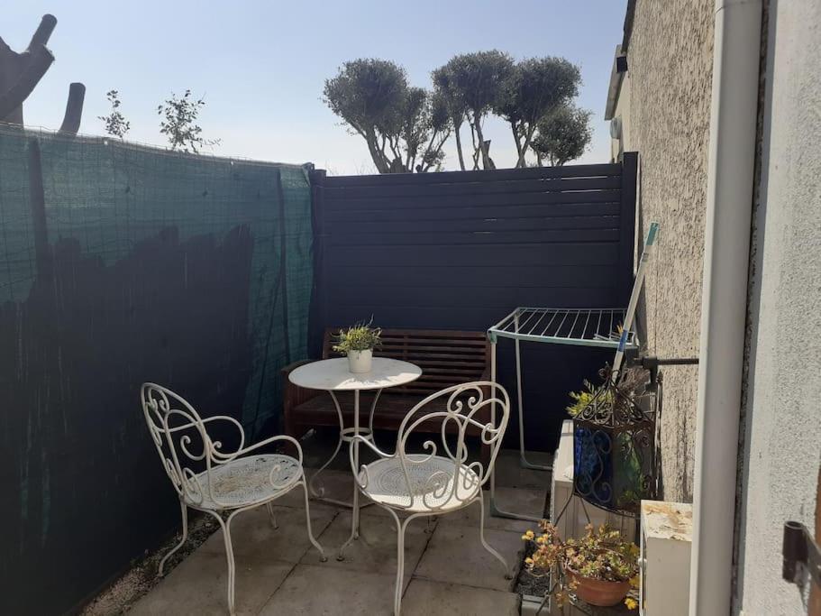 Studio- Terrasse -Place De Parking Prive 마르세유 외부 사진